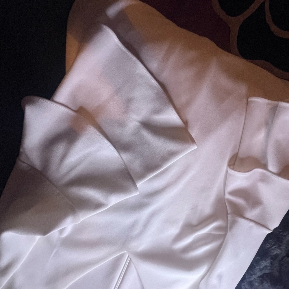 Calvin Klein Off-White V-Neck dress - Picture 6 of 15